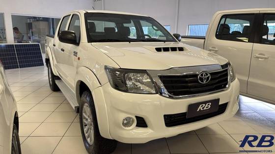 TOYOTA HILUX 3.0 STD 4X4 CD 16V TURBO INTERCOOLER DIESEL 4P MANUAL TOYOTA HILUX 3.0 STD 4X4 CD 16V TURBO INTERCOOLER DIESEL 4P MANUAL